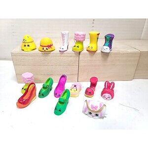 Lot Of 14 Shopkins Shoes Hats Slippers Boots Purse Moose Toys